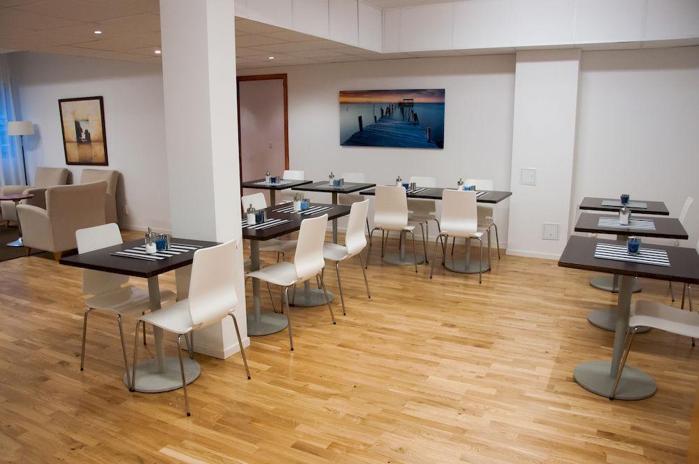 Stay Xtra Hotel Kista Стокгольм Экстерьер фото