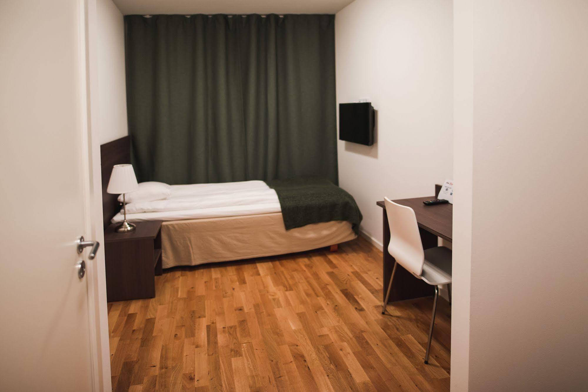 Stay Xtra Hotel Kista Стокгольм Экстерьер фото